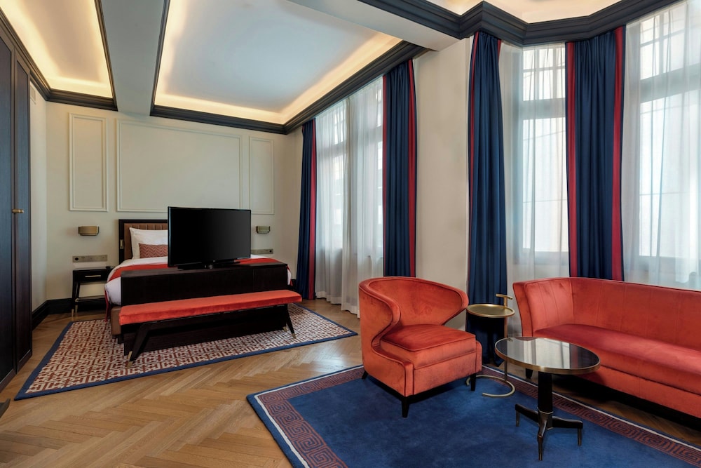 LUME Boutique Hotel, Autograph Collection 15