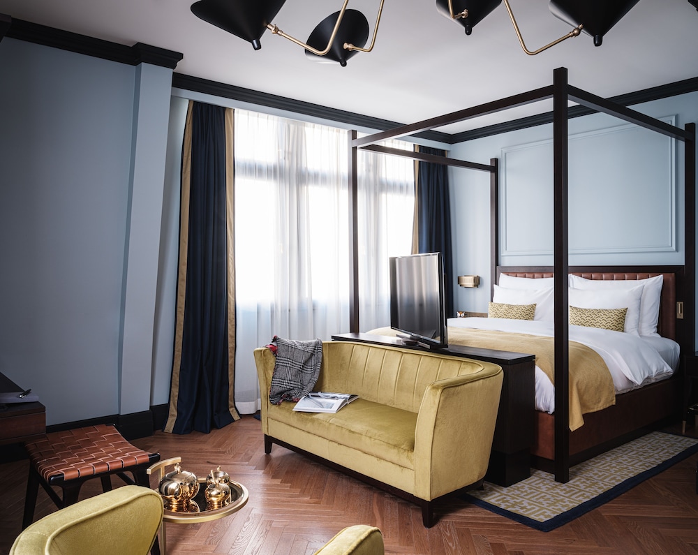 LUME Boutique Hotel, Autograph Collection 24