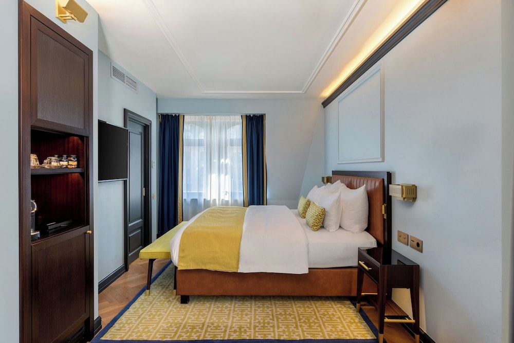 LUME Boutique Hotel, Autograph Collection 16