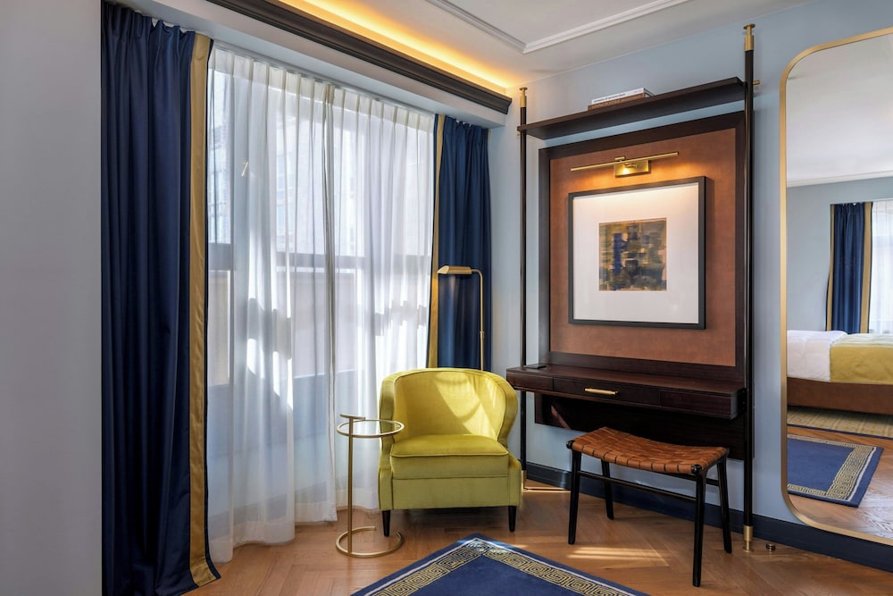 LUME Boutique Hotel, Autograph Collection 17