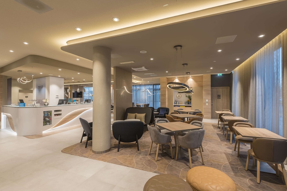 Hampton by Hilton Frankfurt Airport 3