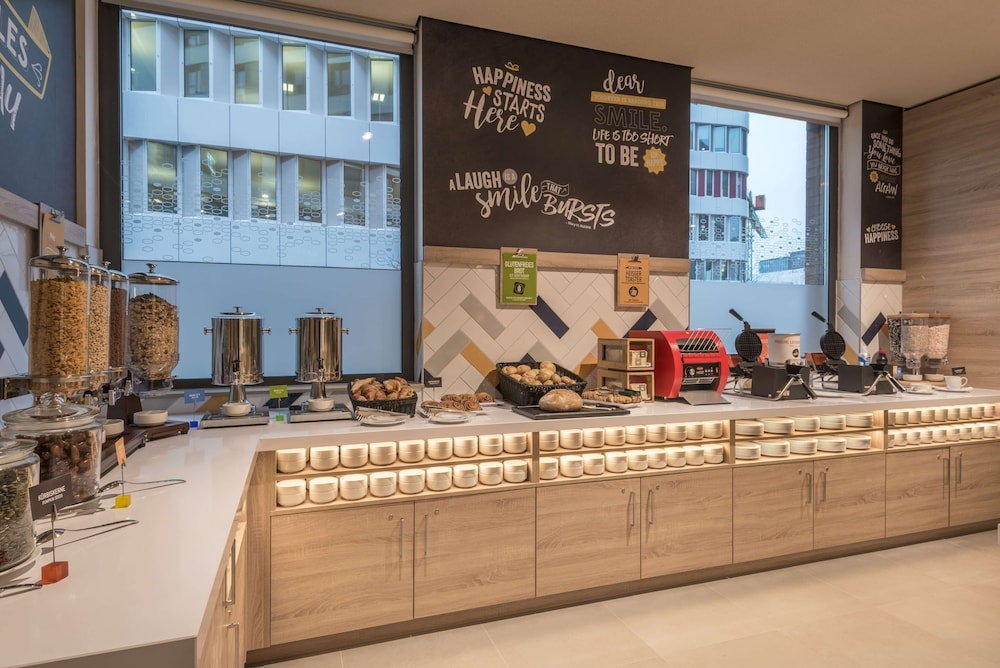 Hampton by Hilton Frankfurt Airport 23