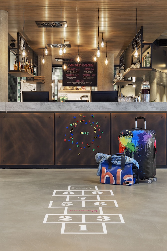 Moxy Düsseldorf Süd 7