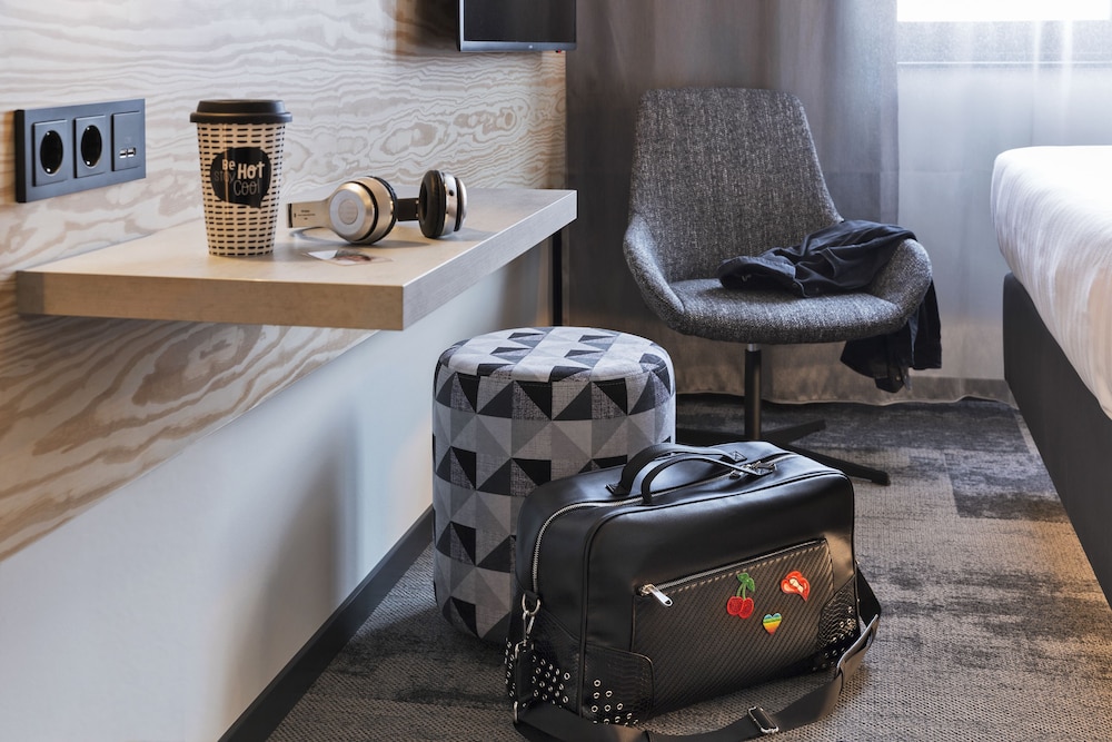 Moxy Düsseldorf Süd 13