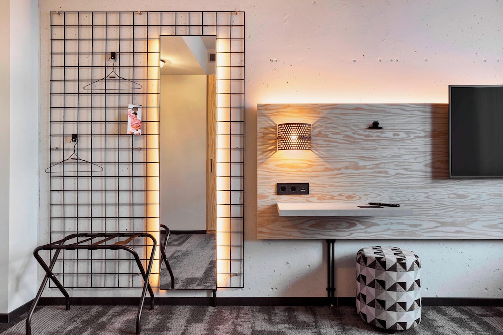 Moxy Düsseldorf Süd 16