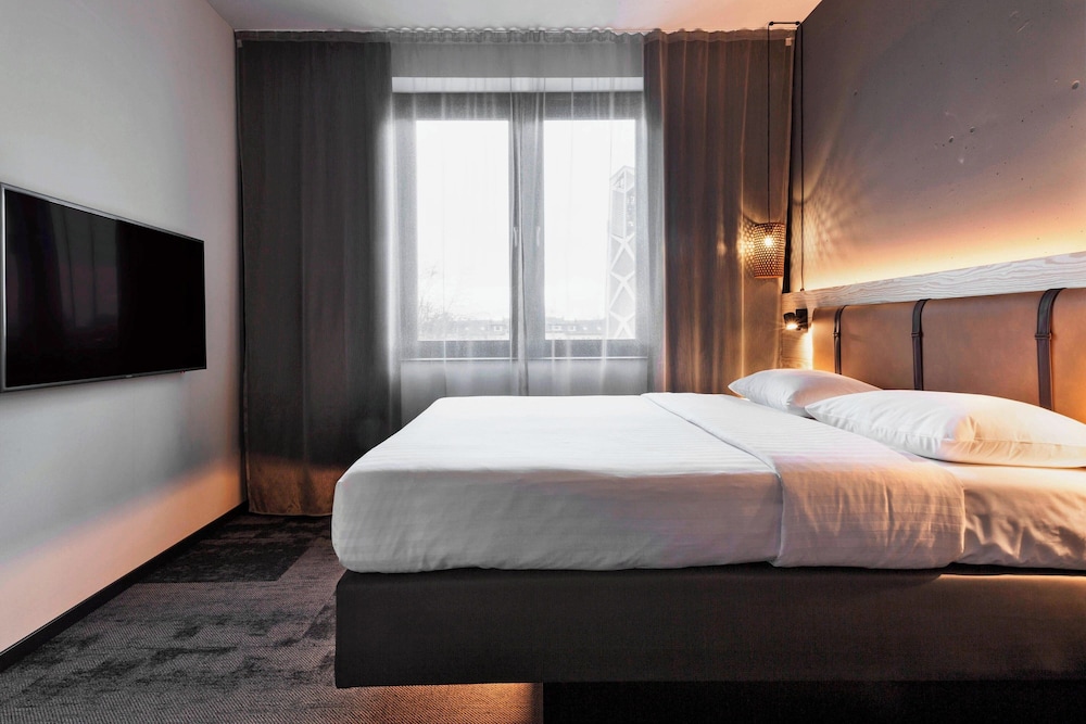 Moxy Düsseldorf Süd 22