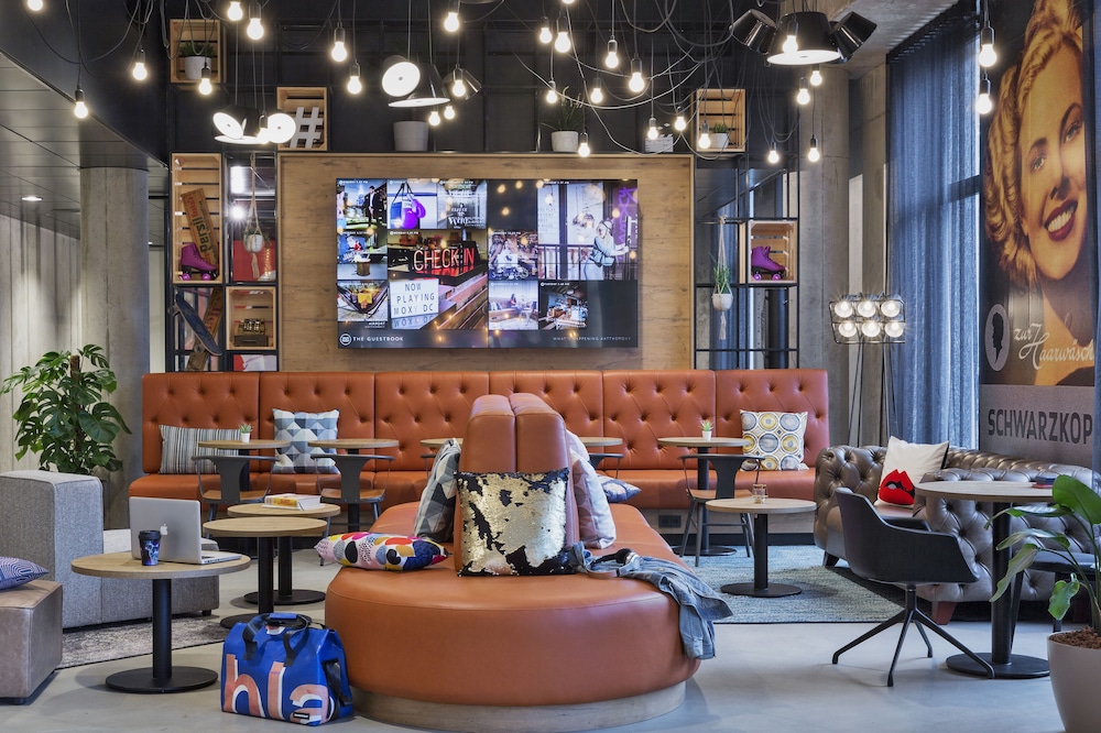 Moxy Düsseldorf Süd 8