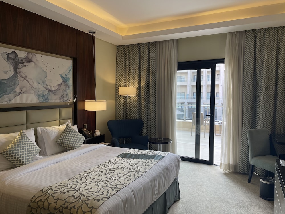 Triumph Luxury Hotel 10