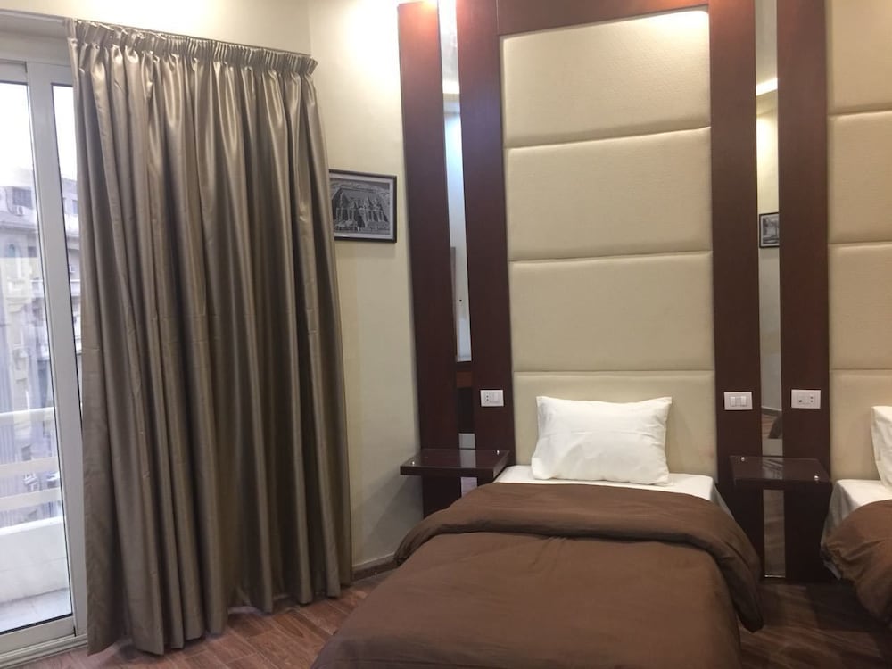 Grand Palace Hotel 6