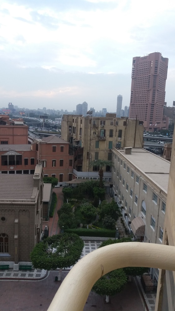Grand Palace Hotel 18