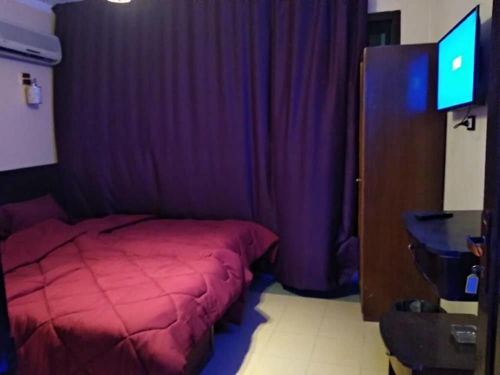 Oasis Hotel 23