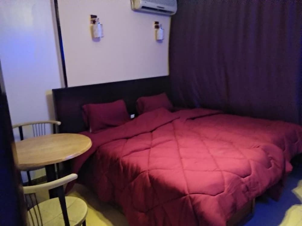 Oasis Hotel 14