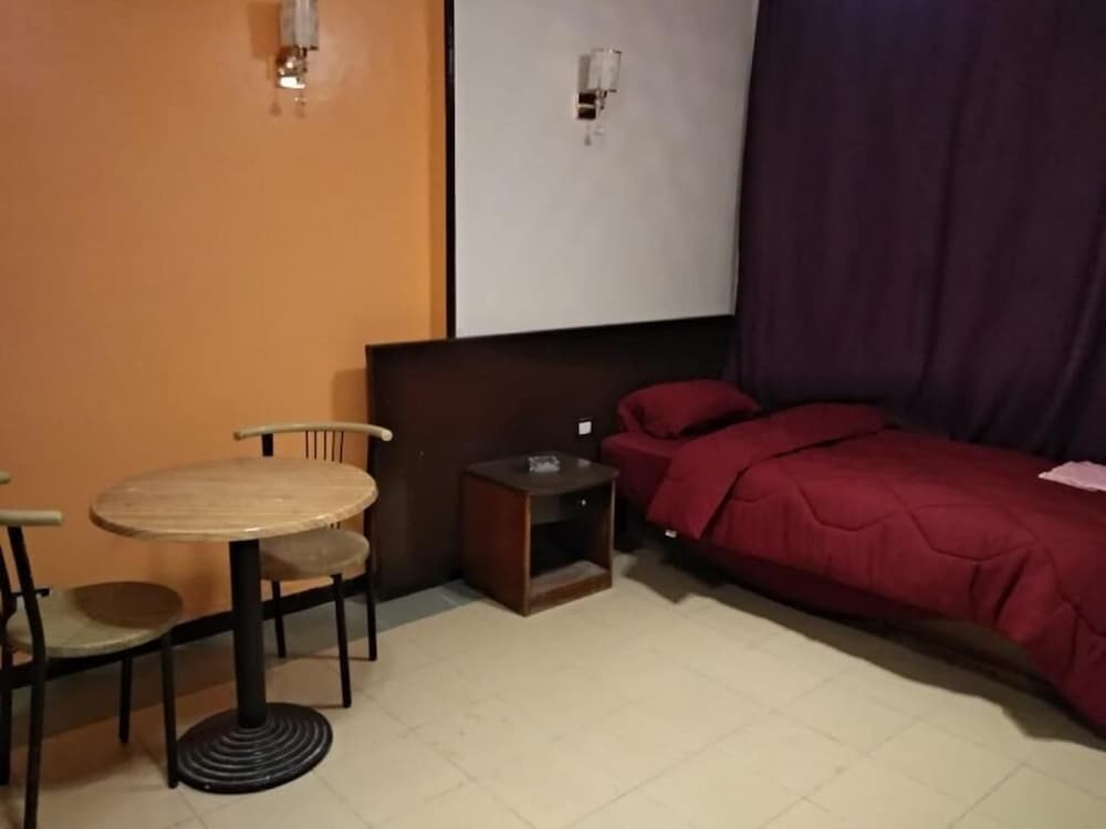 Oasis Hotel 20