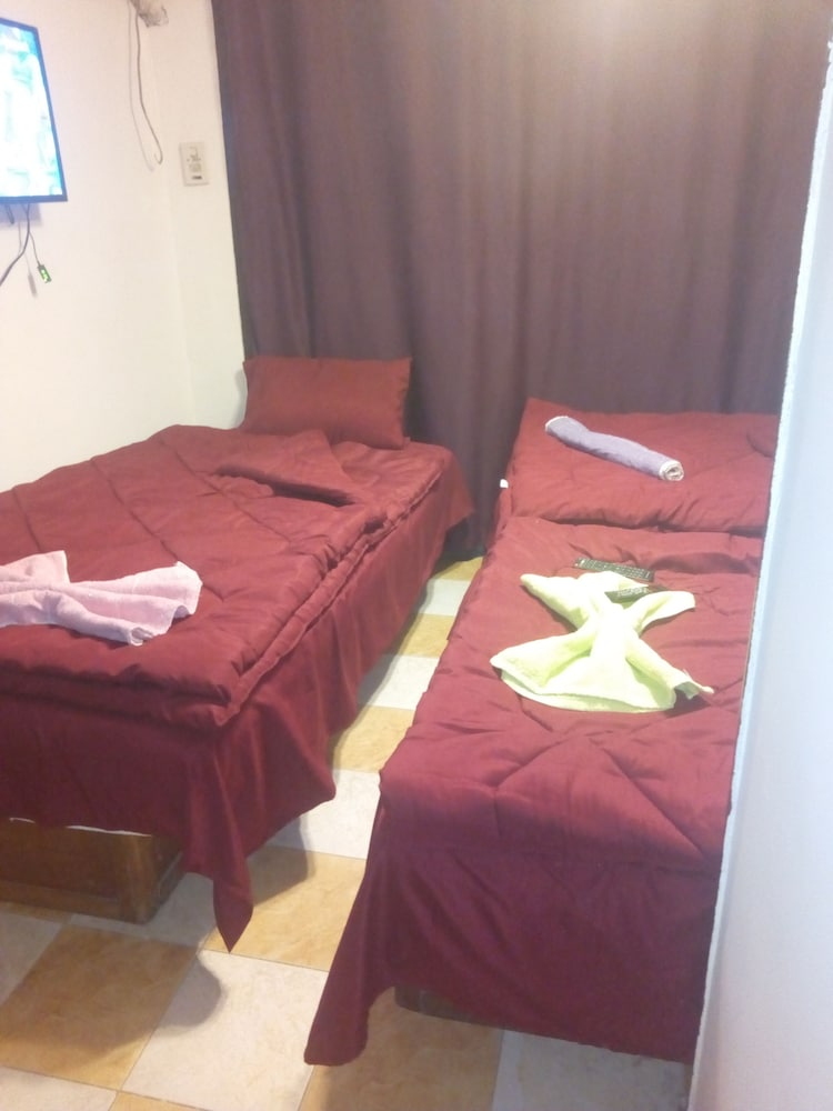 Oasis Hotel 8
