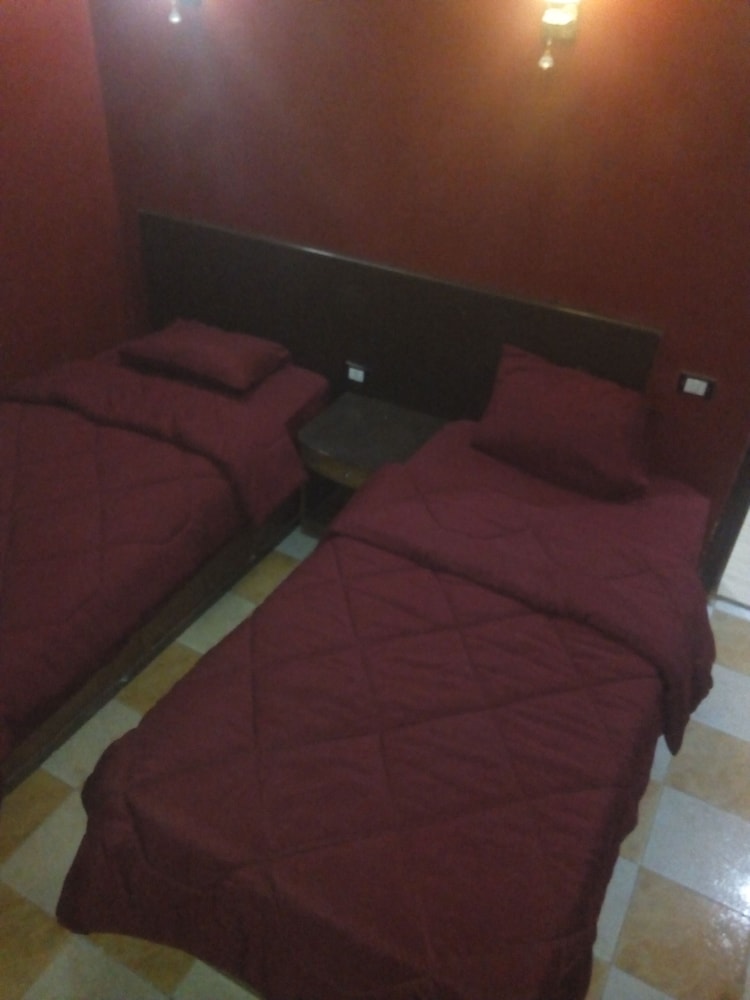 Oasis Hotel 11