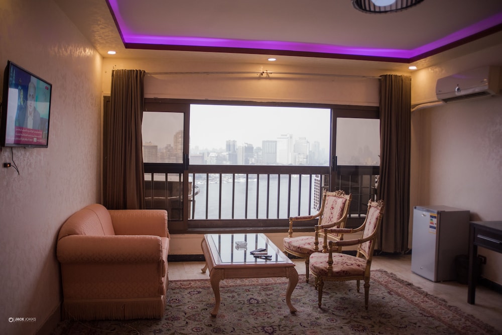 Nile Sky Suites Hotel 18