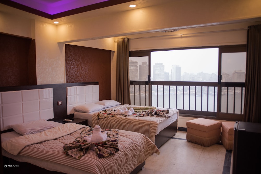 Nile Sky Suites Hotel 10
