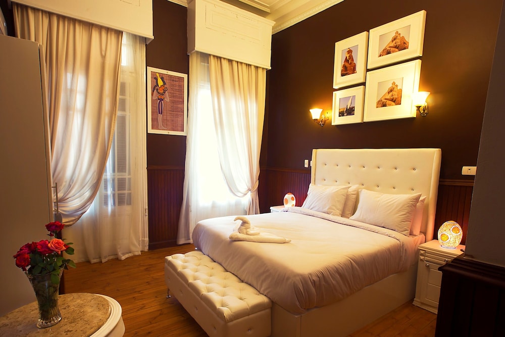Tahrir Plaza Suites 8