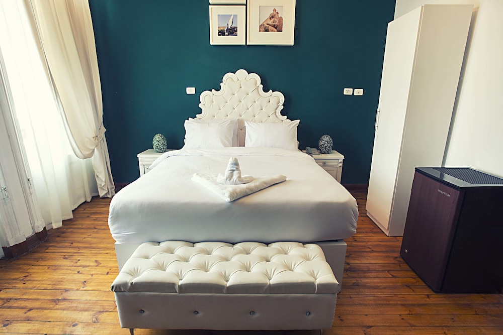 Tahrir Plaza Suites 15