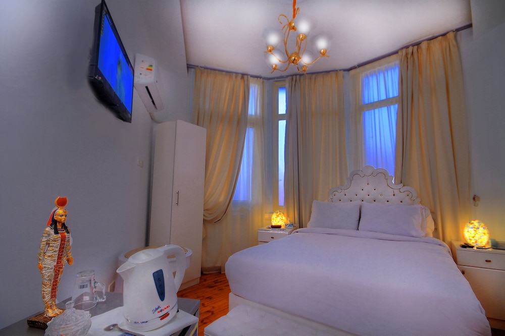 Tahrir Plaza Suites 22