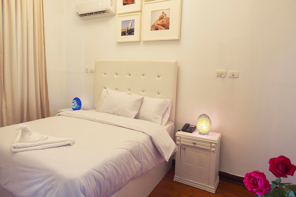 Tahrir Plaza Suites 3