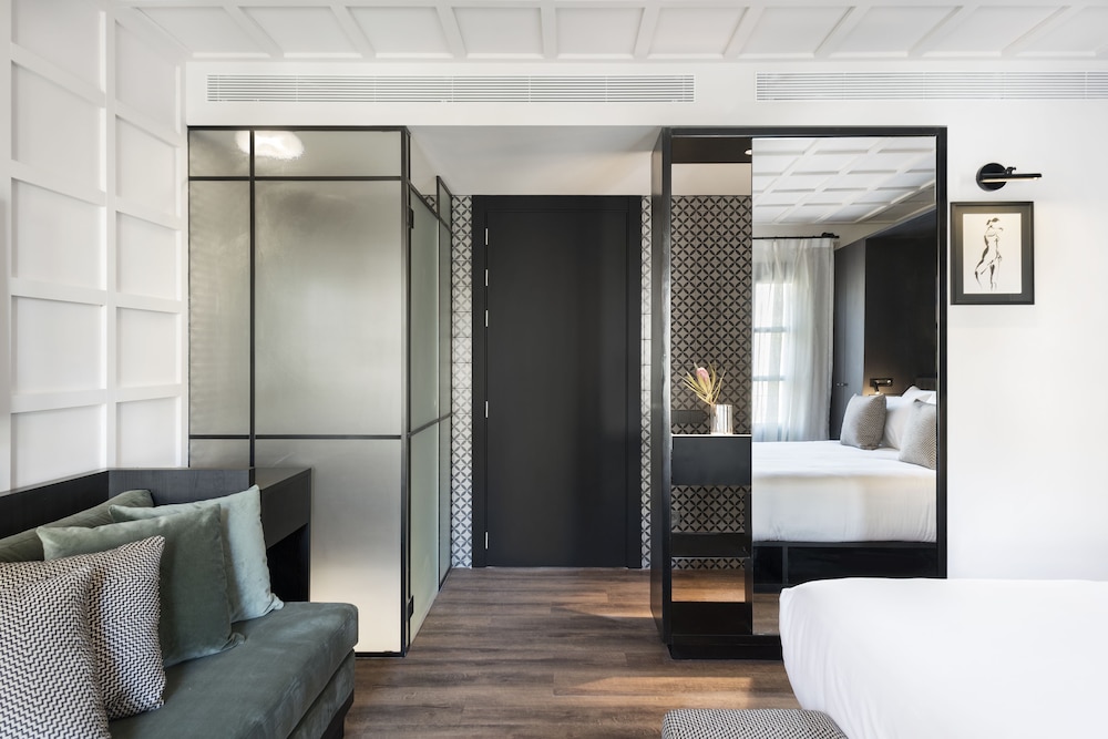 Yurbban Ramblas Boutique Hotel 13