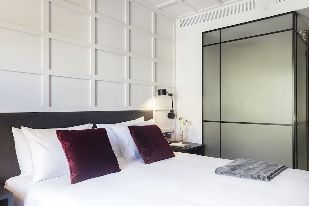 Yurbban Ramblas Boutique Hotel 16