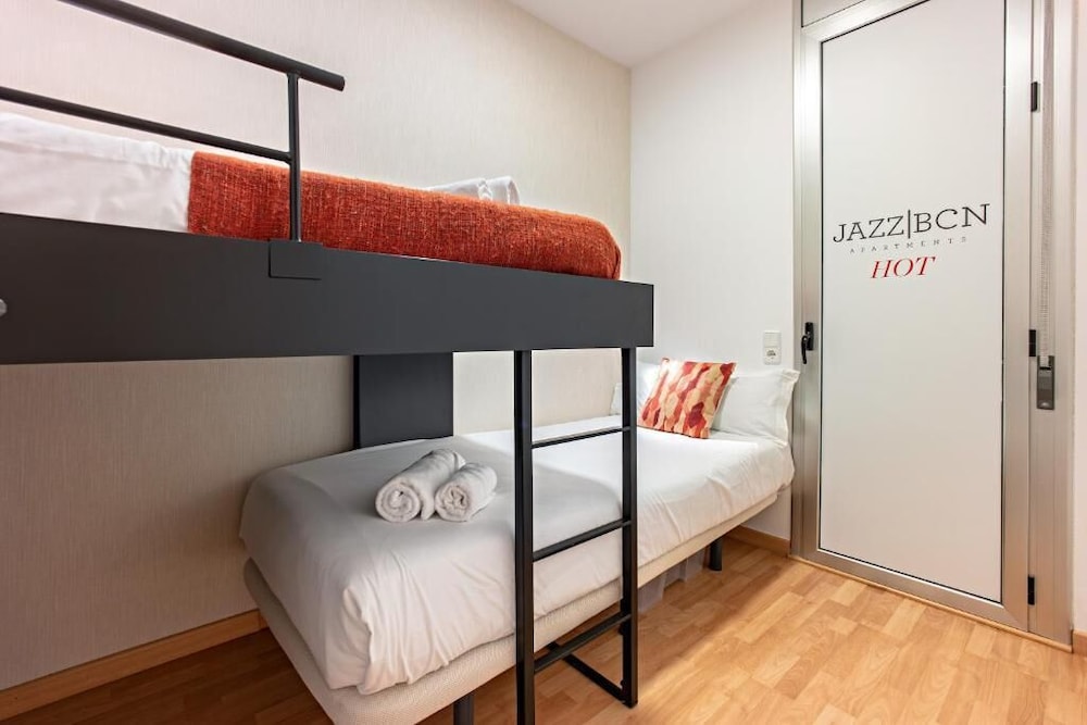 Habitat Apartments Hot Jazz 16