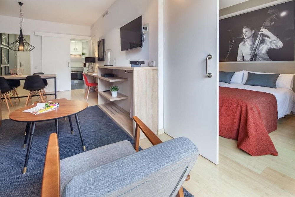 Habitat Apartments Hot Jazz 12