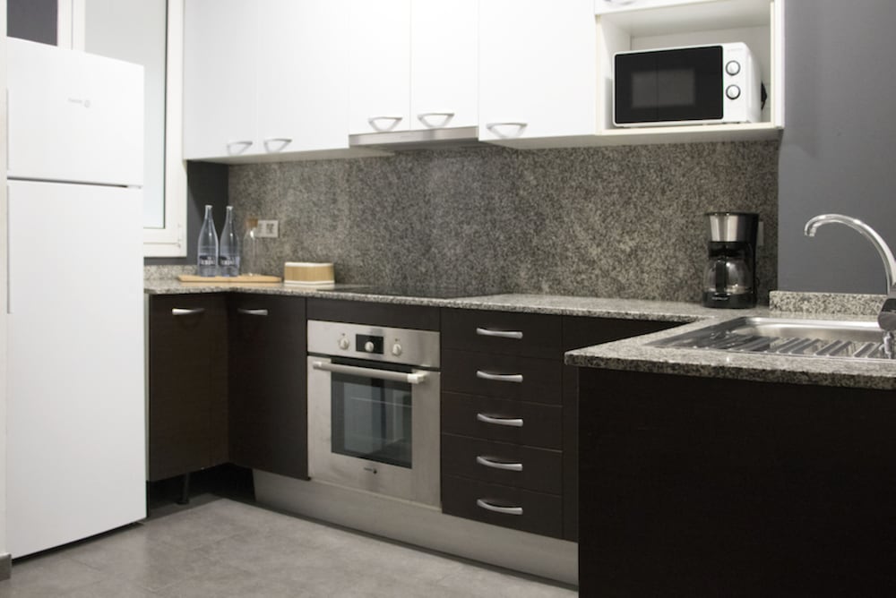 AinB Barcelona Sants Apartments 19