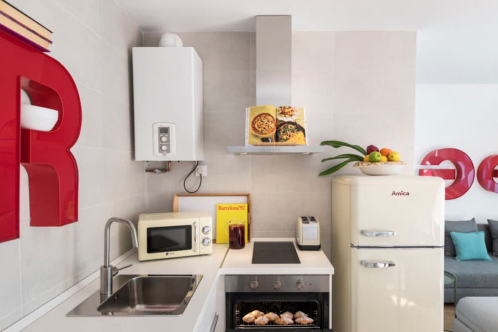 AinB Barcelona Sants Apartments 16