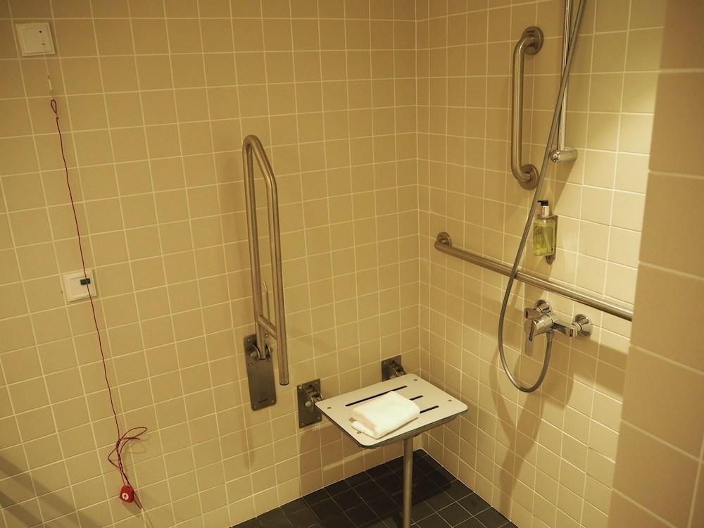 easyHotel Barcelona Fira 15