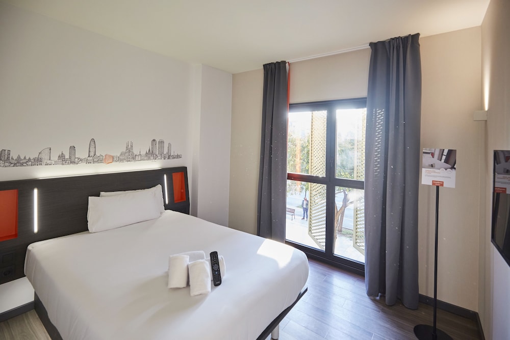 easyHotel Barcelona Fira 7
