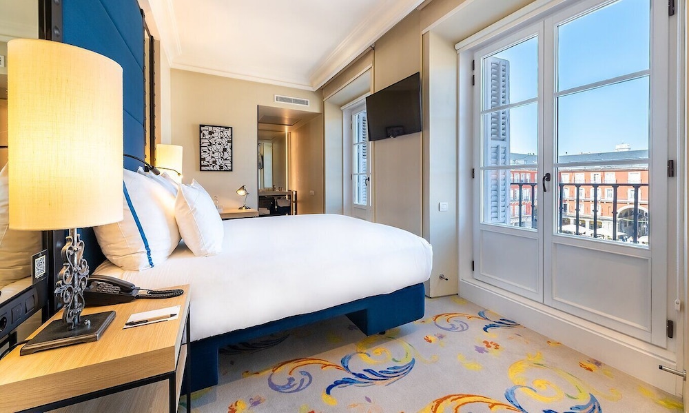 Pestana Collection Plaza Mayor 9