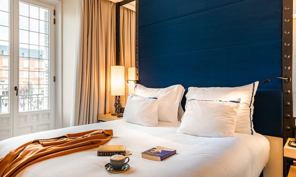 Pestana Collection Plaza Mayor 15