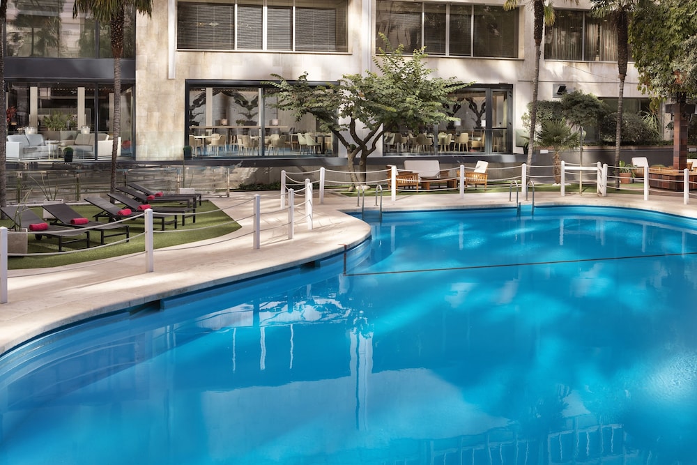 The Level at Meliá Castilla 1