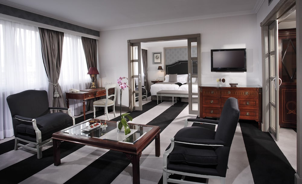 The Level at Meliá Castilla 18
