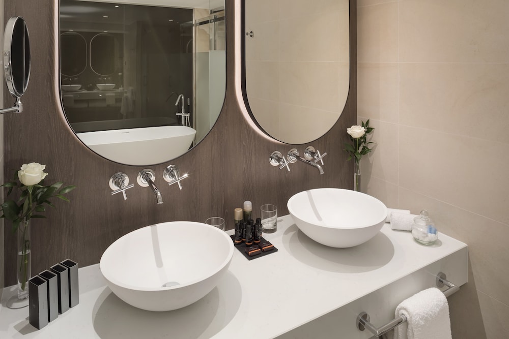The Level at Meliá Castilla 20