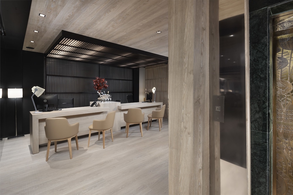 The Level at Meliá Castilla 2