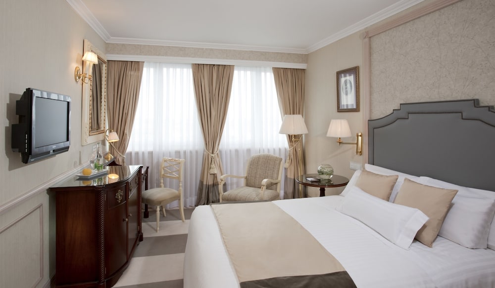 The Level at Meliá Castilla 11