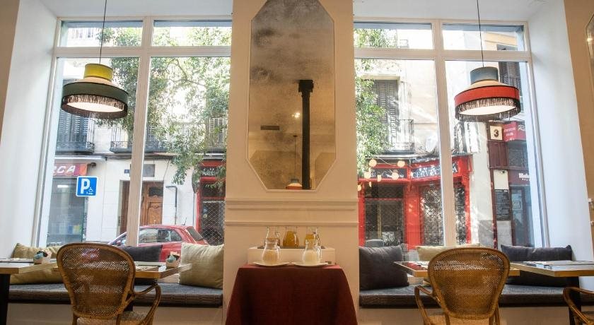 Soho Boutique Opera 11