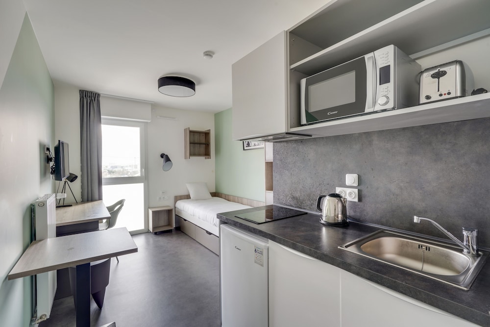 All Suites Appart Hôtel Massy-Palaiseau 22