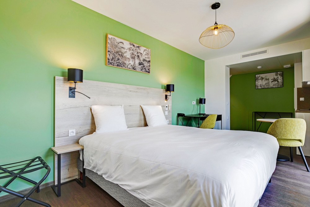 All Suites Appart Hôtel Massy-Palaiseau 20
