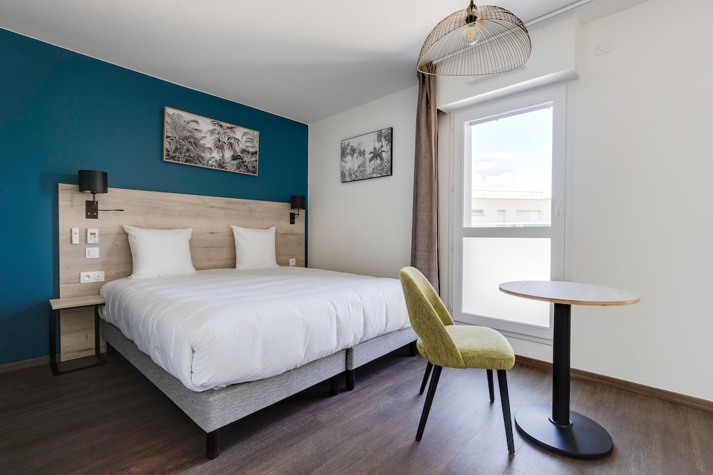 All Suites Appart Hôtel Massy-Palaiseau 14