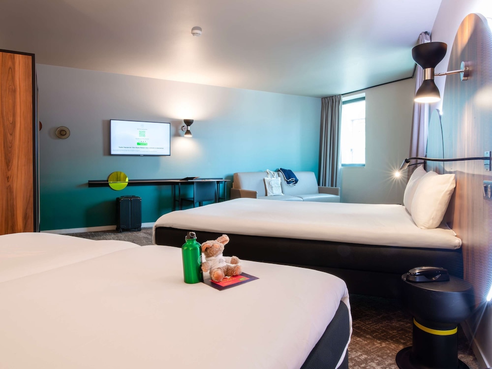 Ibis Styles Paris Meteor Avenue d'Italie 12