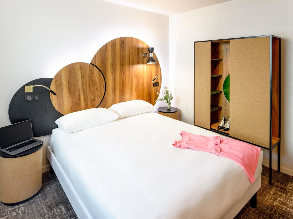 Ibis Styles Paris Meteor Avenue d'Italie 19