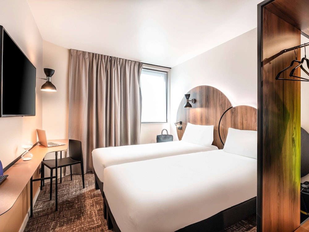 Ibis Styles Paris Meteor Avenue d'Italie 16
