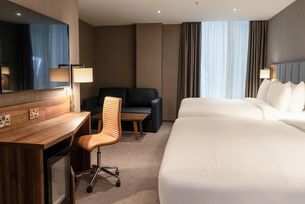 Hilton Garden Inn London Heathrow Terminals 2 and 3 16