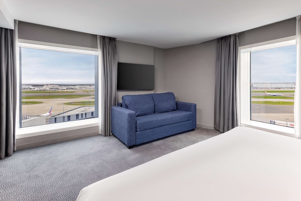 Hilton Garden Inn London Heathrow Terminals 2 and 3 15