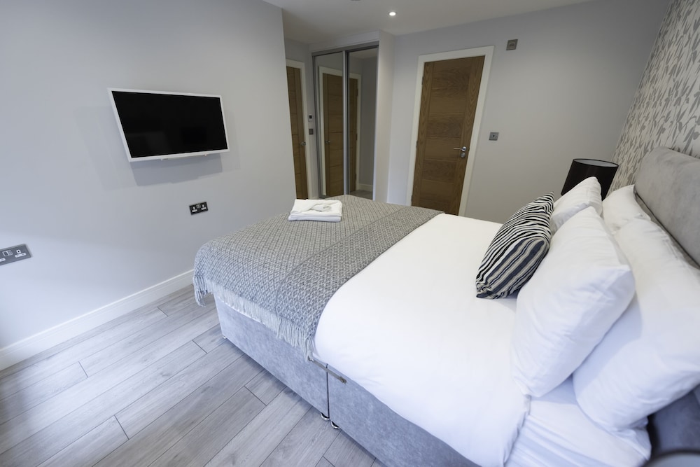 Ivory Lodge 14